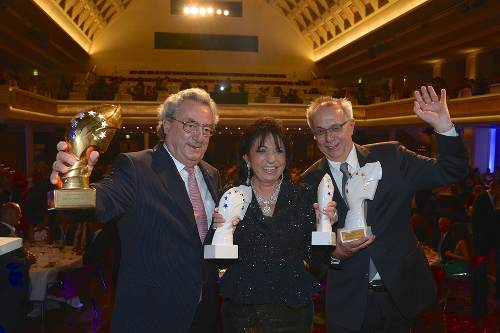 Die Preisträger von li. nach re.: Preisträger Lebenswerk-Award: Prof. Dr. Dieter Hundt, Preisträgerin Business- und Charity-Award:  Regine Sixt, Innovations-Award: Prof. Dieter Kosslick